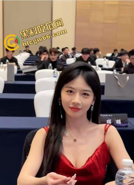 貂蝉不馋？馋到床上去了！抖音百万粉网红翻车，电商精英竟是外围起家，陪酒陪睡陪到底！-12