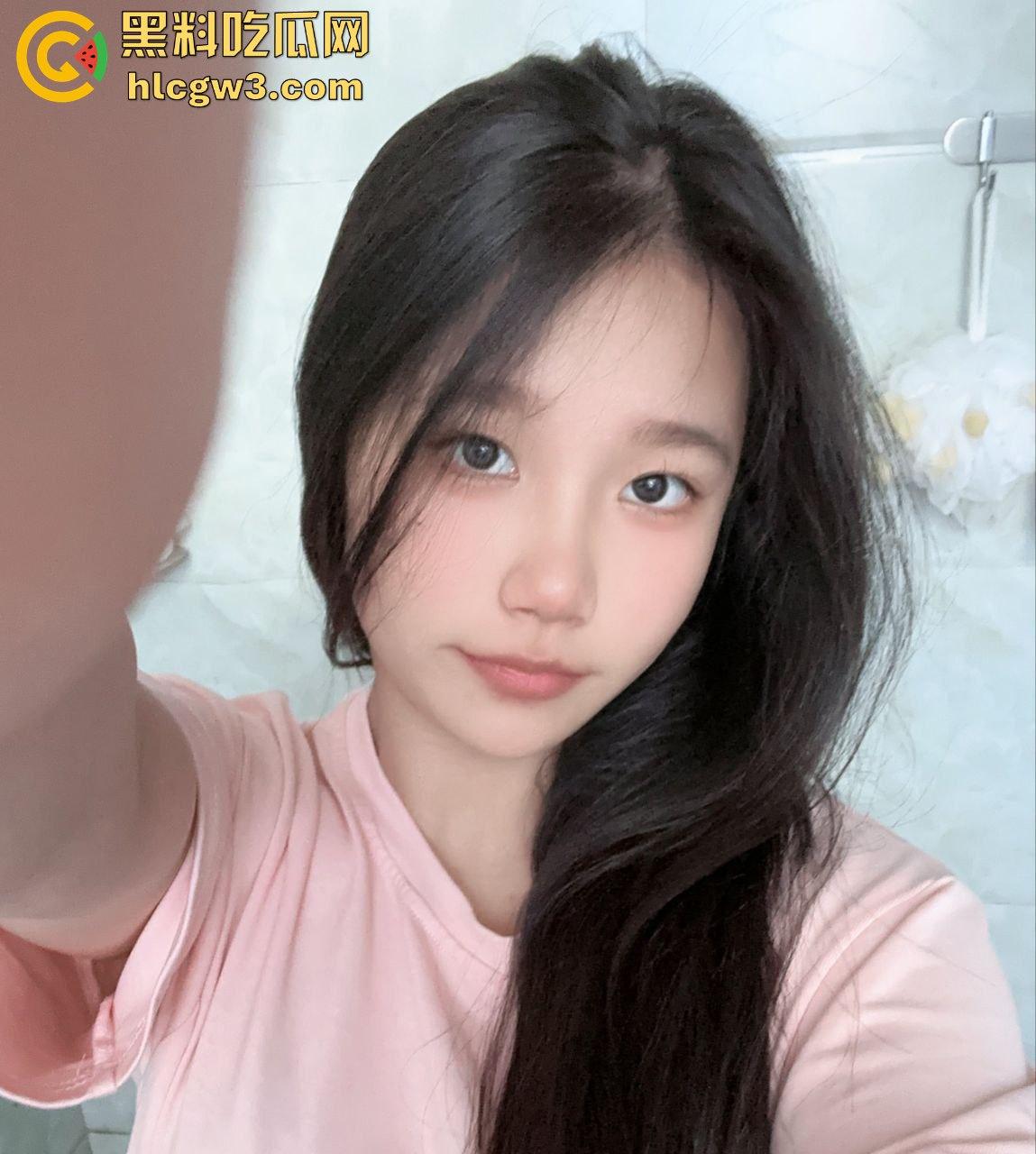 山西清纯女大学生【姜梦璇】私密资源疯传！清纯脸骚货魂，哥哥们的大鸡巴硬得像铁柱，简直玩明白了！-14