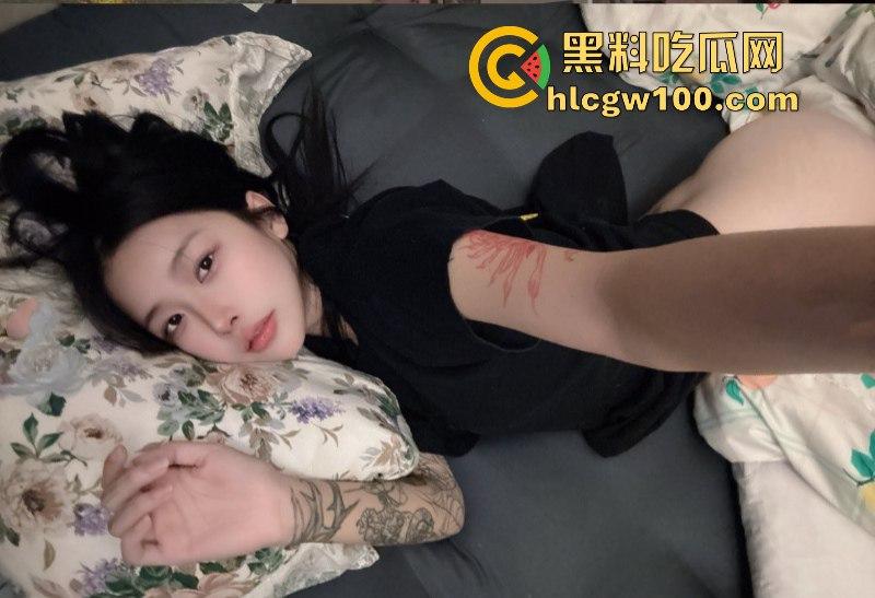 推特网红【娟姐】花臂纹身与完美颜值形成强烈反差 化身淫荡母狗大胆自慰啪啪视频 瞬间点燃热度！-31