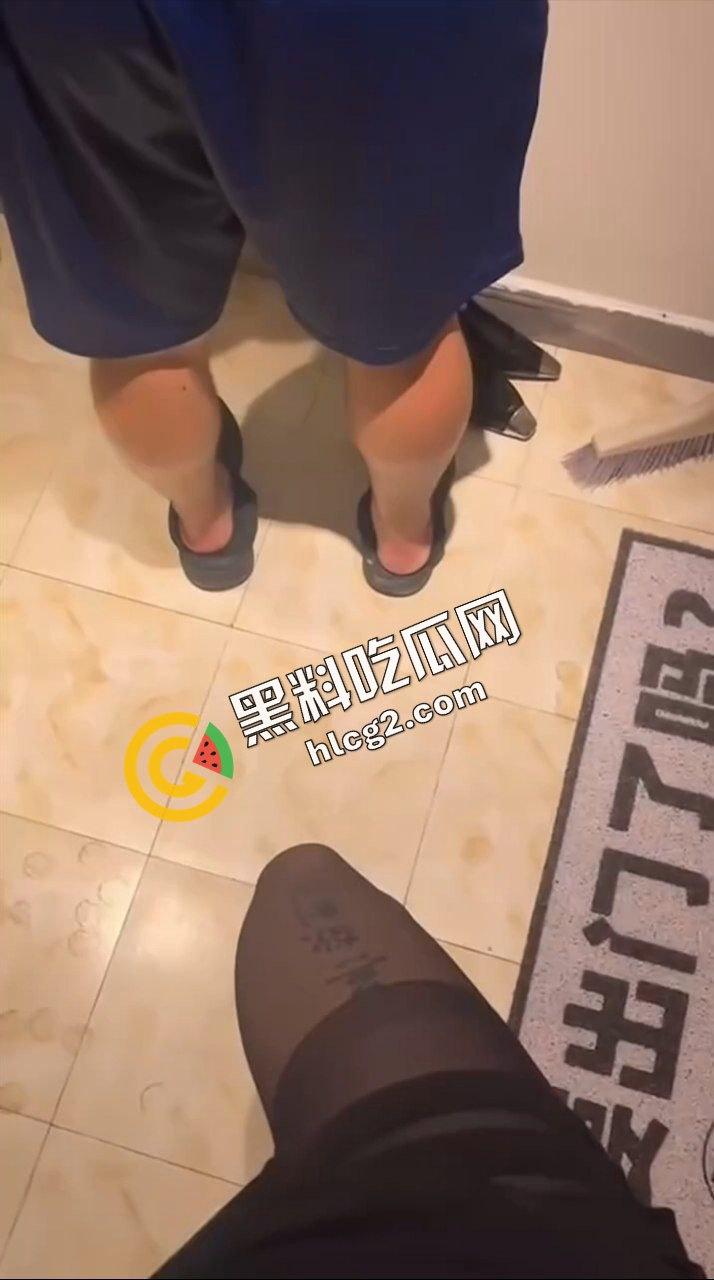 快手极品微胖身材丰满小网红『袁倩倩』与榜一帅哥约炮 露脸实锤 黑丝翘臀骑乘性爱视频流出！-5