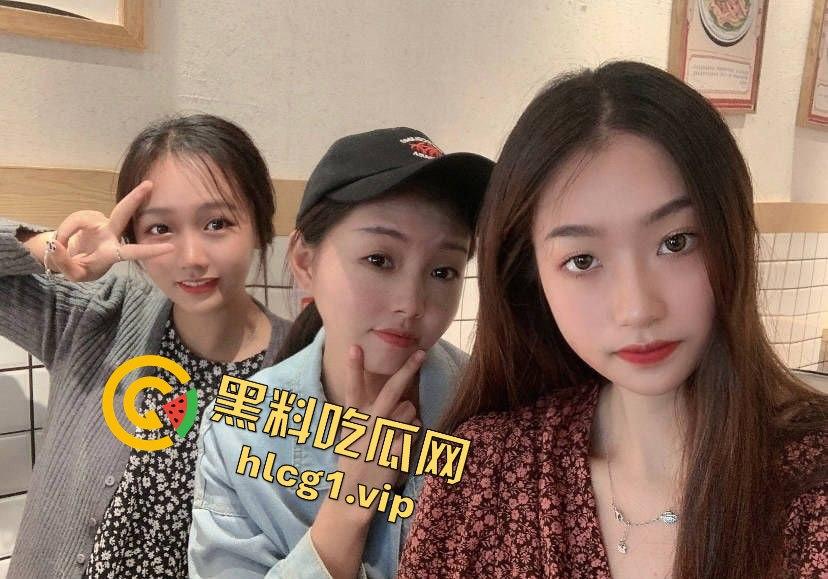 师范学院大二女学生私密自拍云盘外泄！和男友的激情时刻被曝光！-4