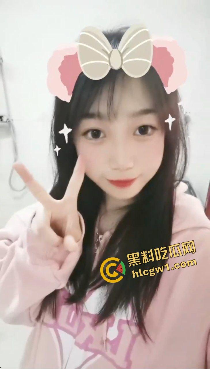 四川绵阳反差嫩乳小甜妹『张舒倩』娇小酮体下还藏着胸器 金爸猛操享受 独家流出!-2