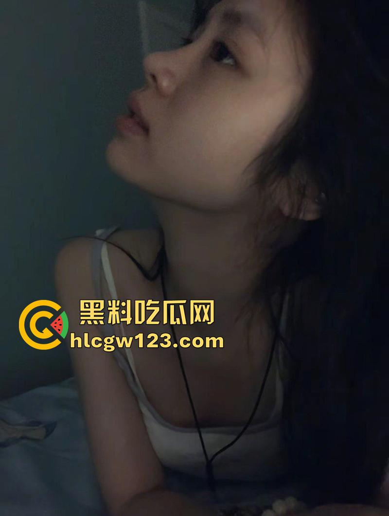 上戏翘臀女神【于子晏】,播音系24级骚母狗,背着男友网恋约炮,被当成母狗操还被曝光!-4