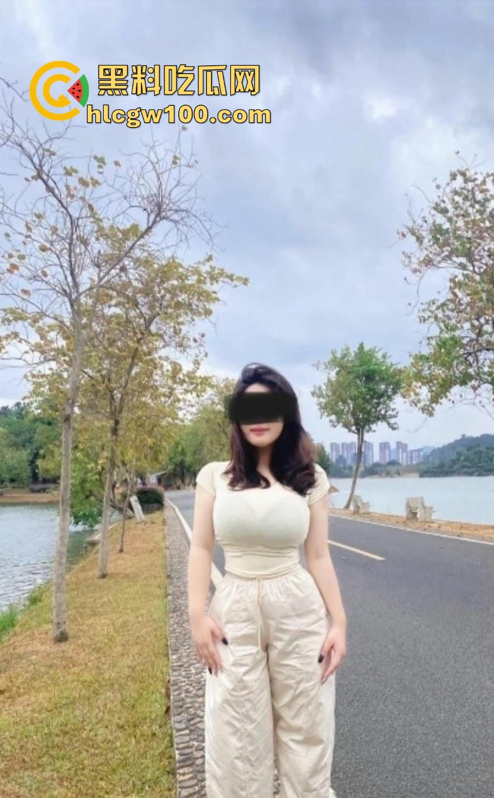 巨乳少妇30分钟狂欢,深喉后入掐脖子爆操,真是奶子即正义,全程摇摆奶子蜜桃臀!-2