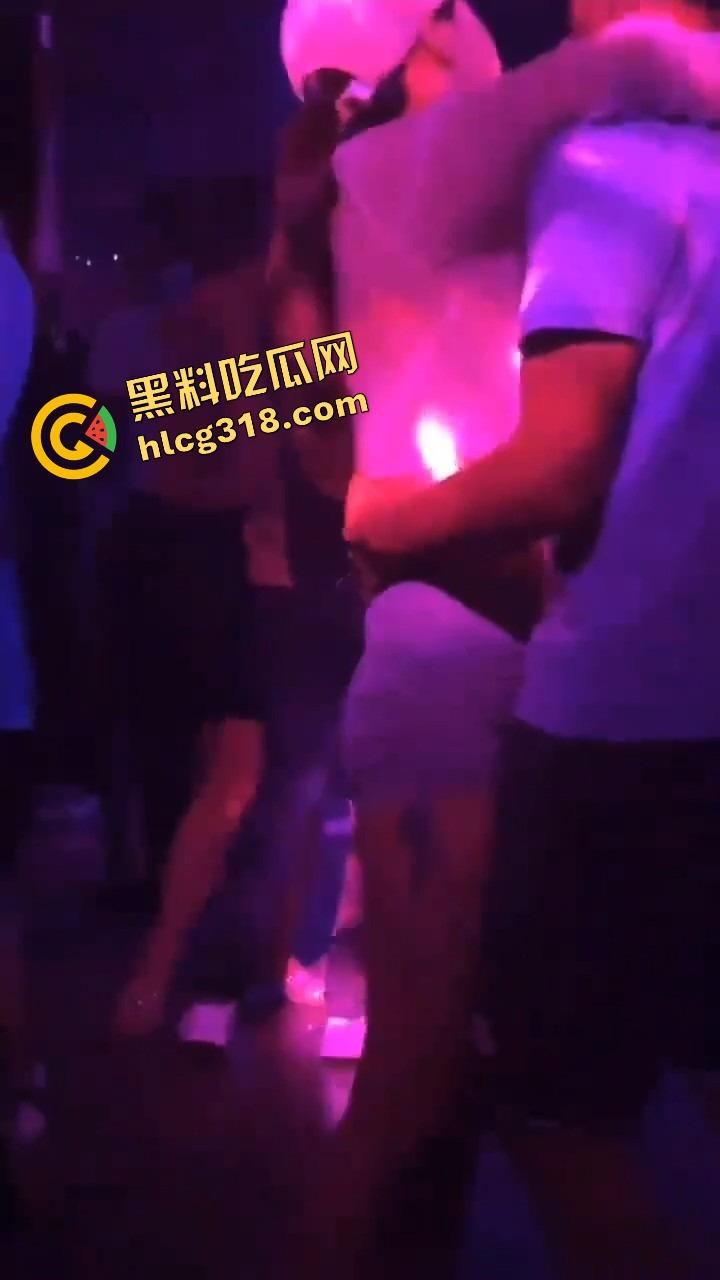 成都莎莎舞舞厅惊现毒逼传播链，一晚十几人上手，事后抽血查出问题，淫乱背后藏着毒液与绝症！-11