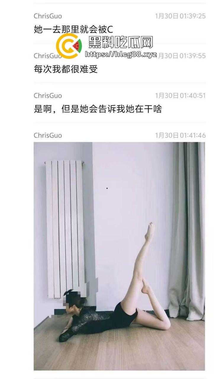 群里哥们女友给金主包养，洗逼里精液还报备，男主舔着等女友日完约会，真他妈绿帽王！-7