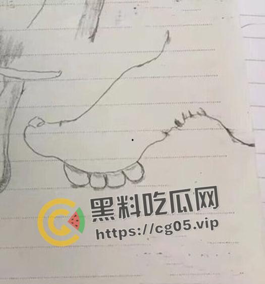 新时代裹脚女性！00后女生爱上裹脚 推特分享裹脚经历 把脚缠到骨折变形 吓人！-5