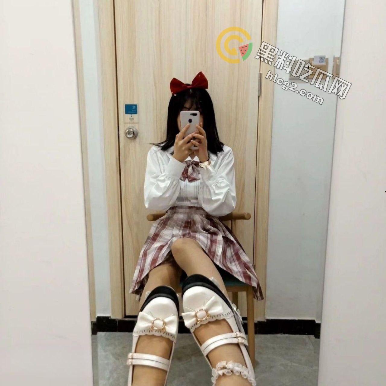 重庆黑森林小骚货与男人做爱视频意外流出！学妹借电脑竟引发全网狂潮！-6