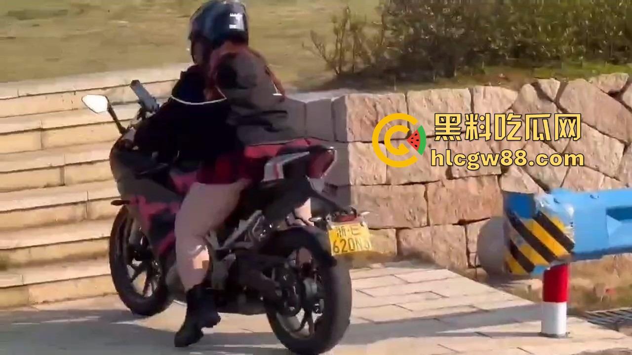 微胖界天花板,微胖尤物强行压制,男人直接被按弯,欲拒还迎坦克少女登场,彻底沦陷在肉感冲击中!-3