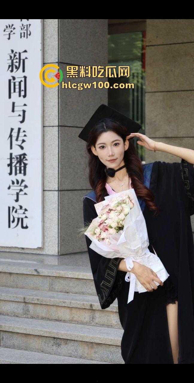 广州大学新闻与传播学院极品校花，渣男曝光超美粉鲍顶级肥臀，堪称天生性交名器，颜值身材全拉满！-2