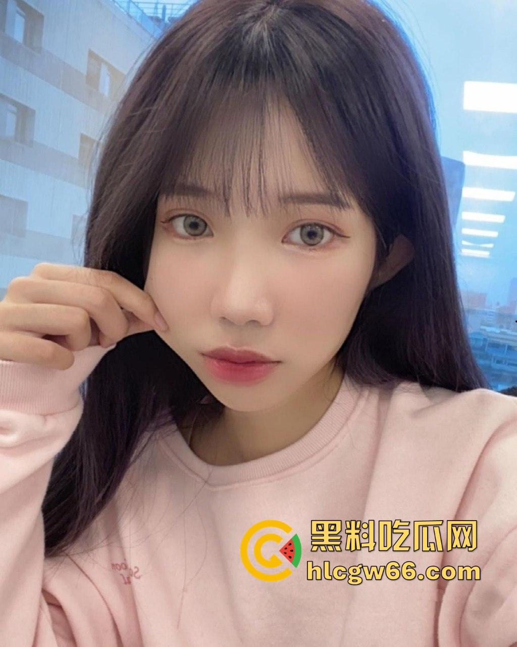 高颜值游戏主播【张优】与榜一大哥性爱视频曝光 巨乳少女身上骑 不死都得脱层皮!-1