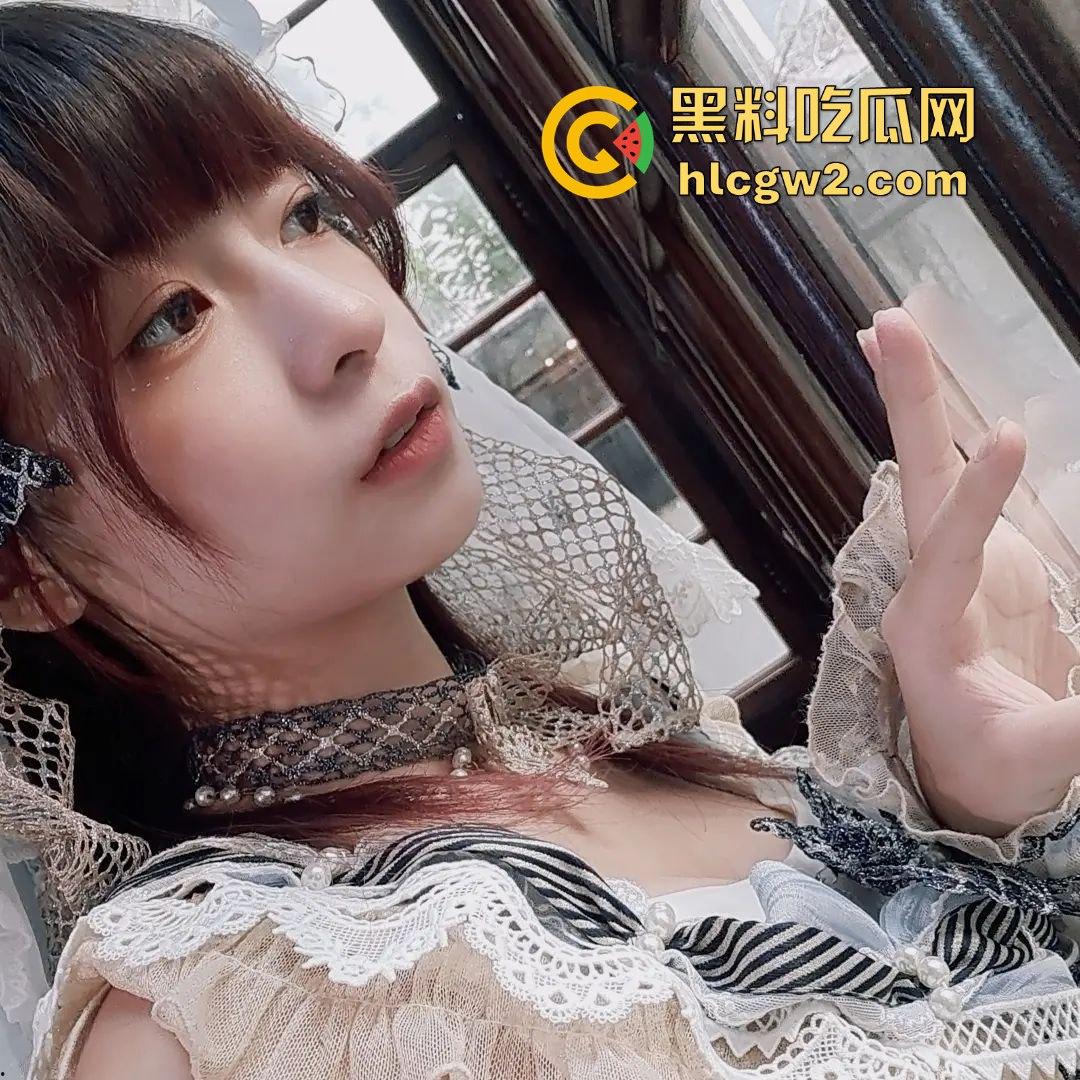 清纯嫩模【小黑喵】惨遭前男友曝光!性爱影片流出,反差太大看得人欲火焚身!-15