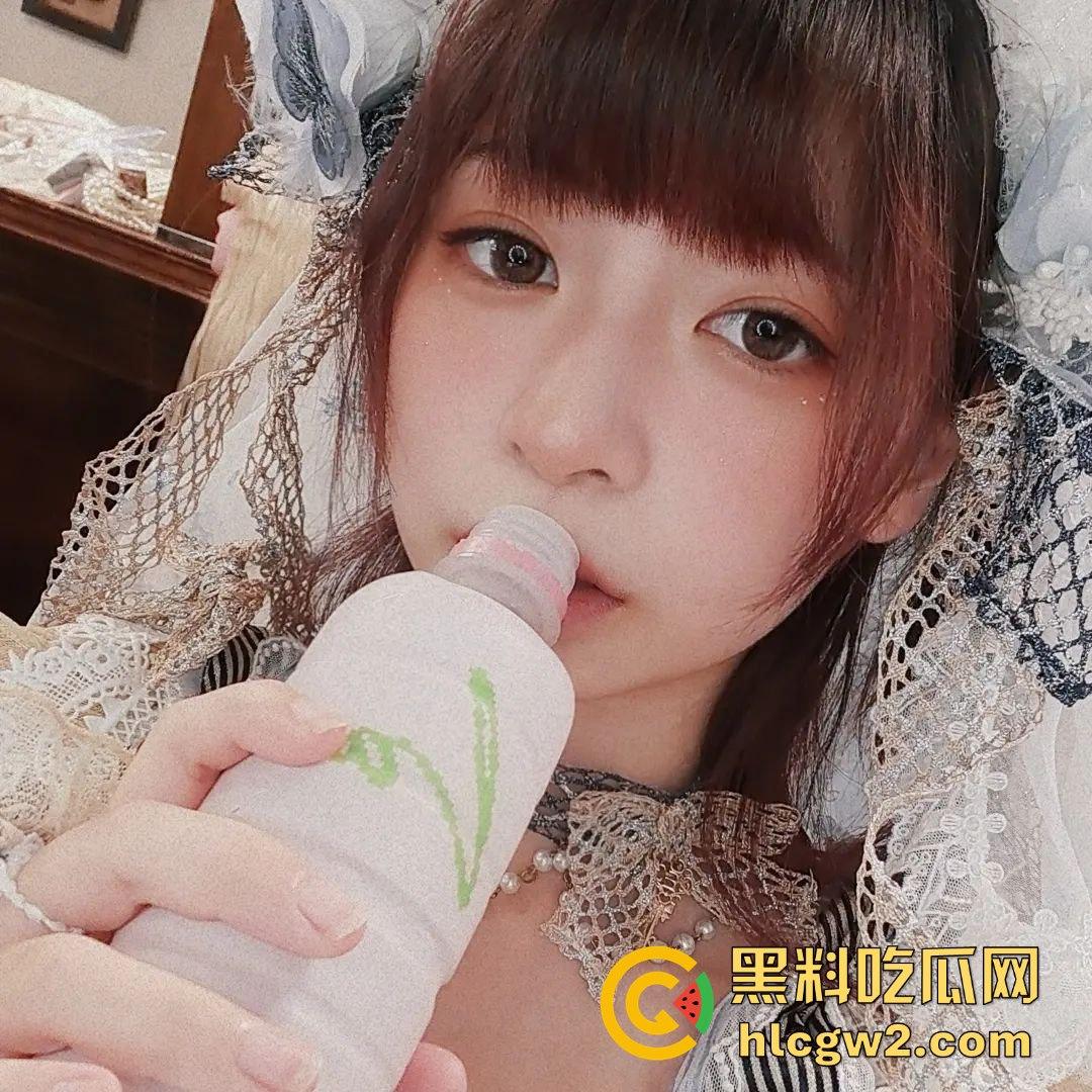 清纯嫩模【小黑喵】惨遭前男友曝光!性爱影片流出,反差太大看得人欲火焚身!-16