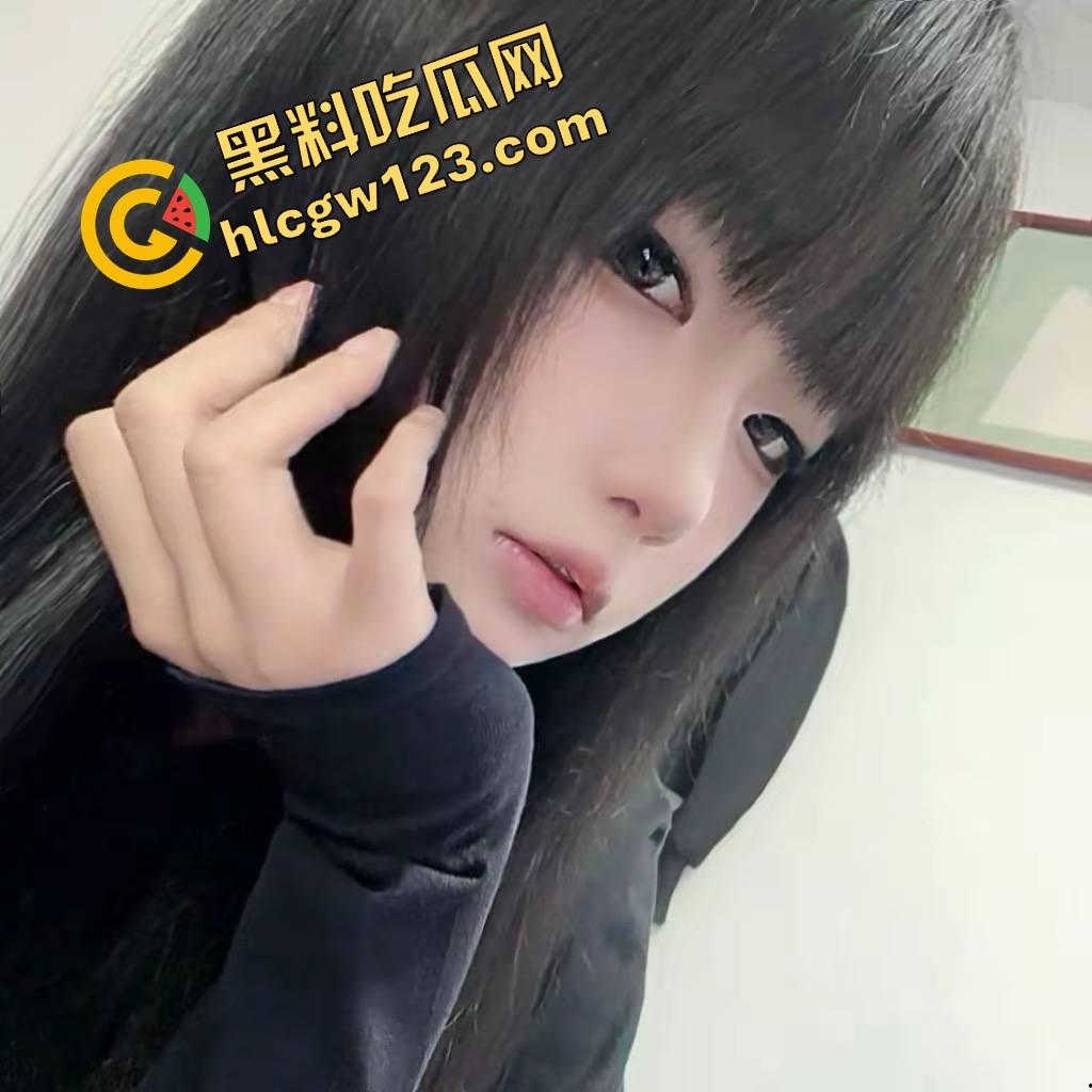 年少不知精子贵,浪逼当前他却性无能?嫩得滴水的鲍鱼只能被手抠,真是暴殄天物第一人!-1