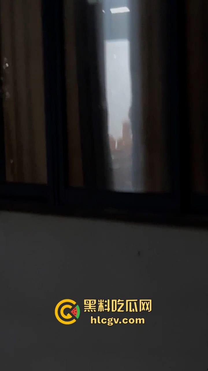 教室打急炮不拉帘 温州学院林玉婵与男友啪啪被同学全程拍到-7