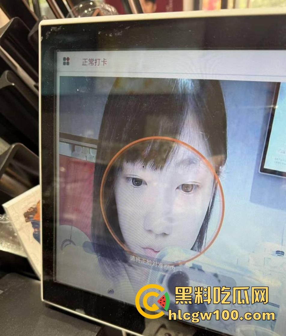 19岁学生骚婊【邵丽燏】土豪网调视频流出,乖乖掰逼拍内裤完成羞耻任务,小母狗本色暴露,真他妈骚到极致!-13