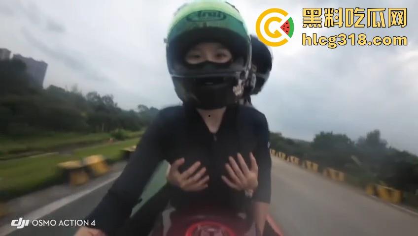 跟极品女车友酒店探讨改装车知识，颜值超美清纯女神被后入猛操，你刚刚不是很不让摸嘛！-3