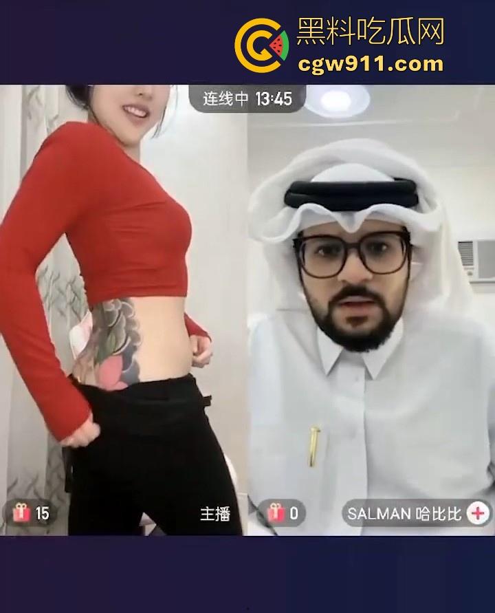 快手网红现在玩得那么大了吗?快手主播随机连线露点搏关注,当场脱衣脱裤,都这么玩了吗快手那边!-4