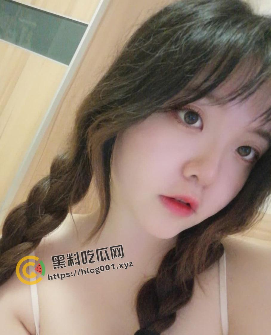 潍坊反差婊【刘怡宁】异地恋中和自己考研班上的男生偷吃 肥美身材 多汁嫩穴和大量生活照被流出-2