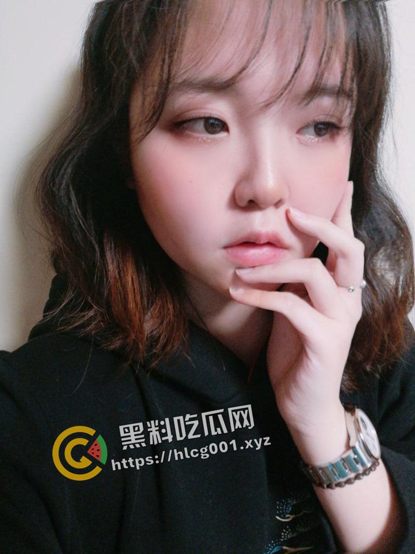 潍坊反差婊【刘怡宁】异地恋中和自己考研班上的男生偷吃 肥美身材 多汁嫩穴和大量生活照被流出-23