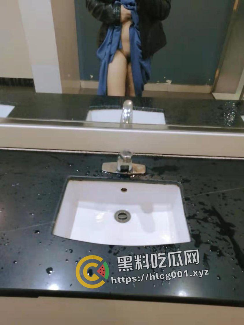 潍坊反差婊【刘怡宁】异地恋中和自己考研班上的男生偷吃 肥美身材 多汁嫩穴和大量生活照被流出-36