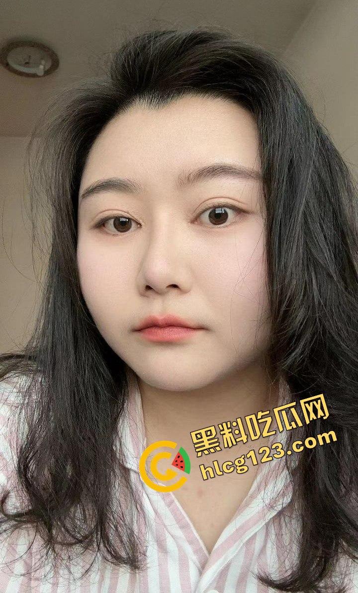 北京微胖女坦克火辣约炮！跪舔大战后颜射巨乳，骚气十足！-4