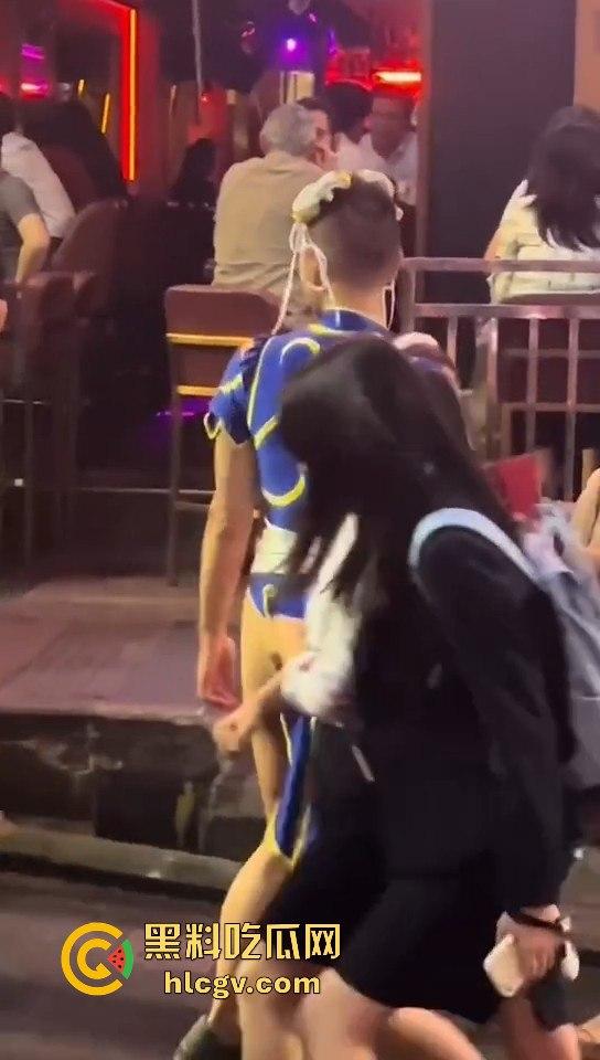 香港兰桂坊万圣节骚翻全场!骚逼骚鸡骚男齐聚,堪称老外的炮窝!-3