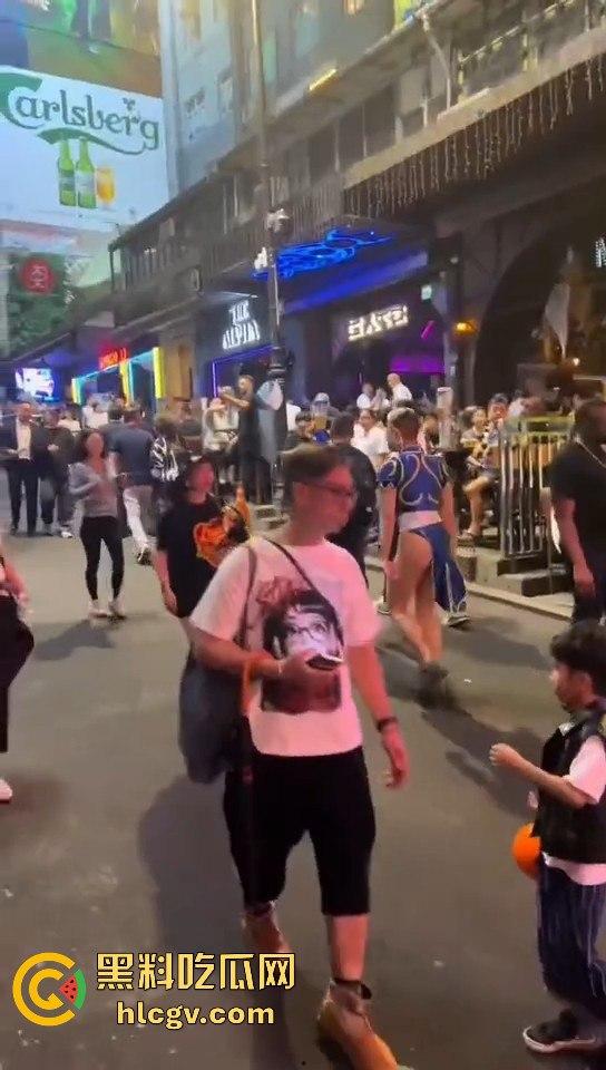 香港兰桂坊万圣节骚翻全场!骚逼骚鸡骚男齐聚,堪称老外的炮窝!-9