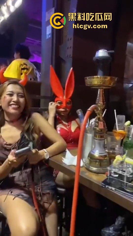 香港兰桂坊万圣节骚翻全场!骚逼骚鸡骚男齐聚,堪称老外的炮窝!-11