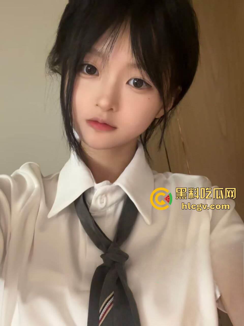 04年小美女【周小喵】在家JK白丝自慰视频流出！一个人自慰也要仪式感十足！-5