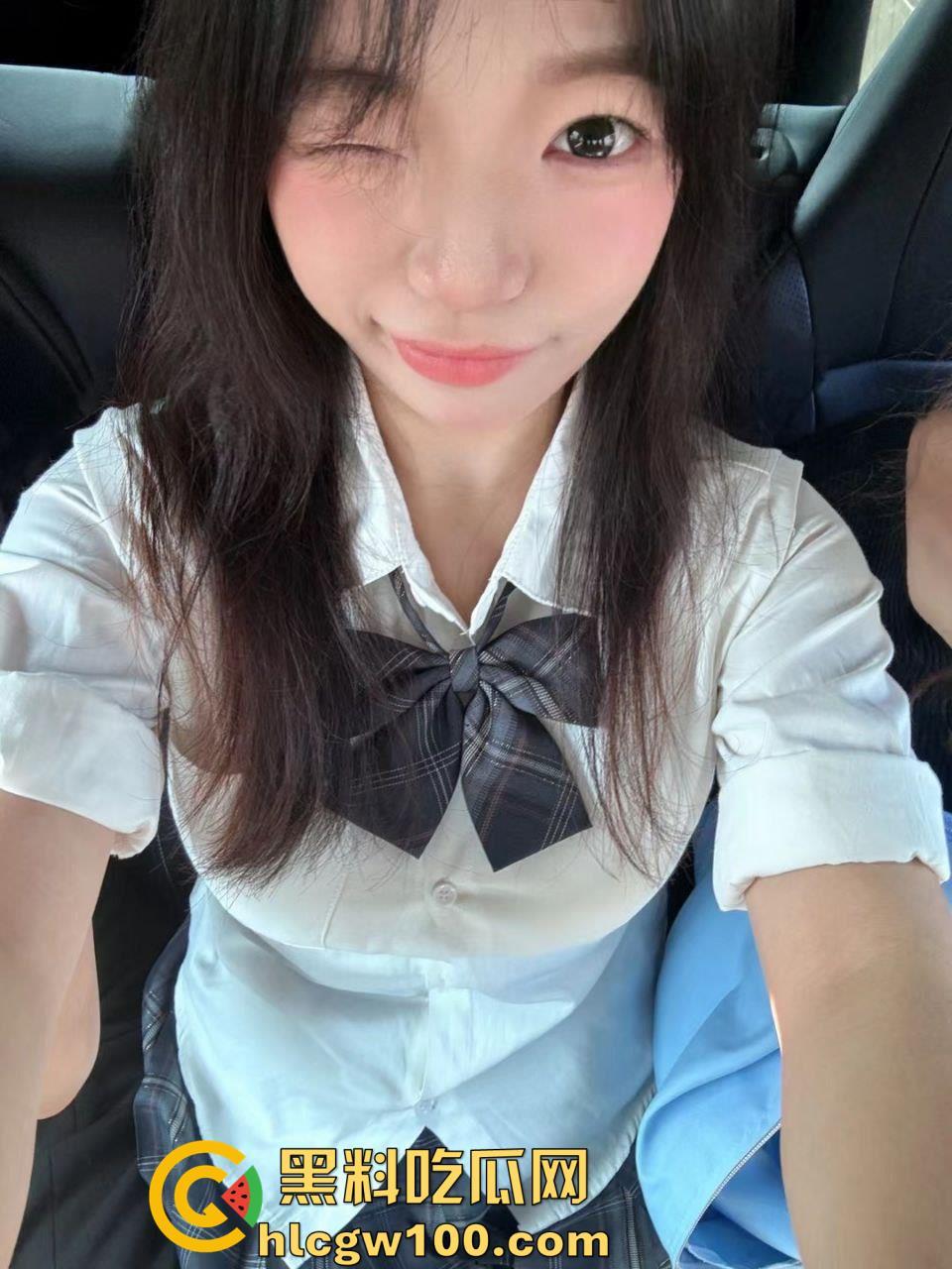 早年网黄高中生【艺芋圆】,高颜值极品身材二次元萝莉少女,公共场合玩刺激露出,退圈被扒-2