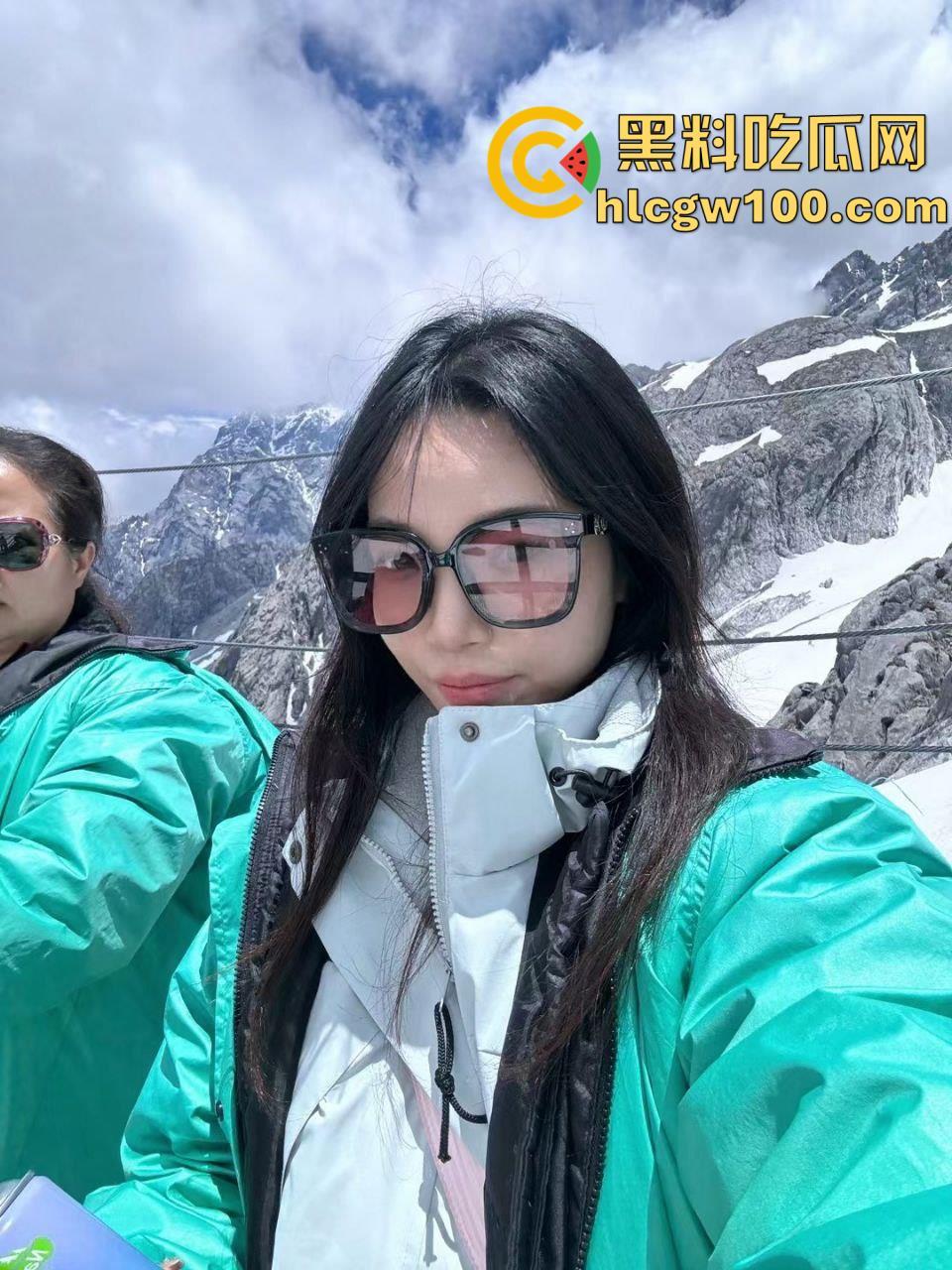 早年网黄高中生【艺芋圆】,高颜值极品身材二次元萝莉少女,公共场合玩刺激露出,退圈被扒-5