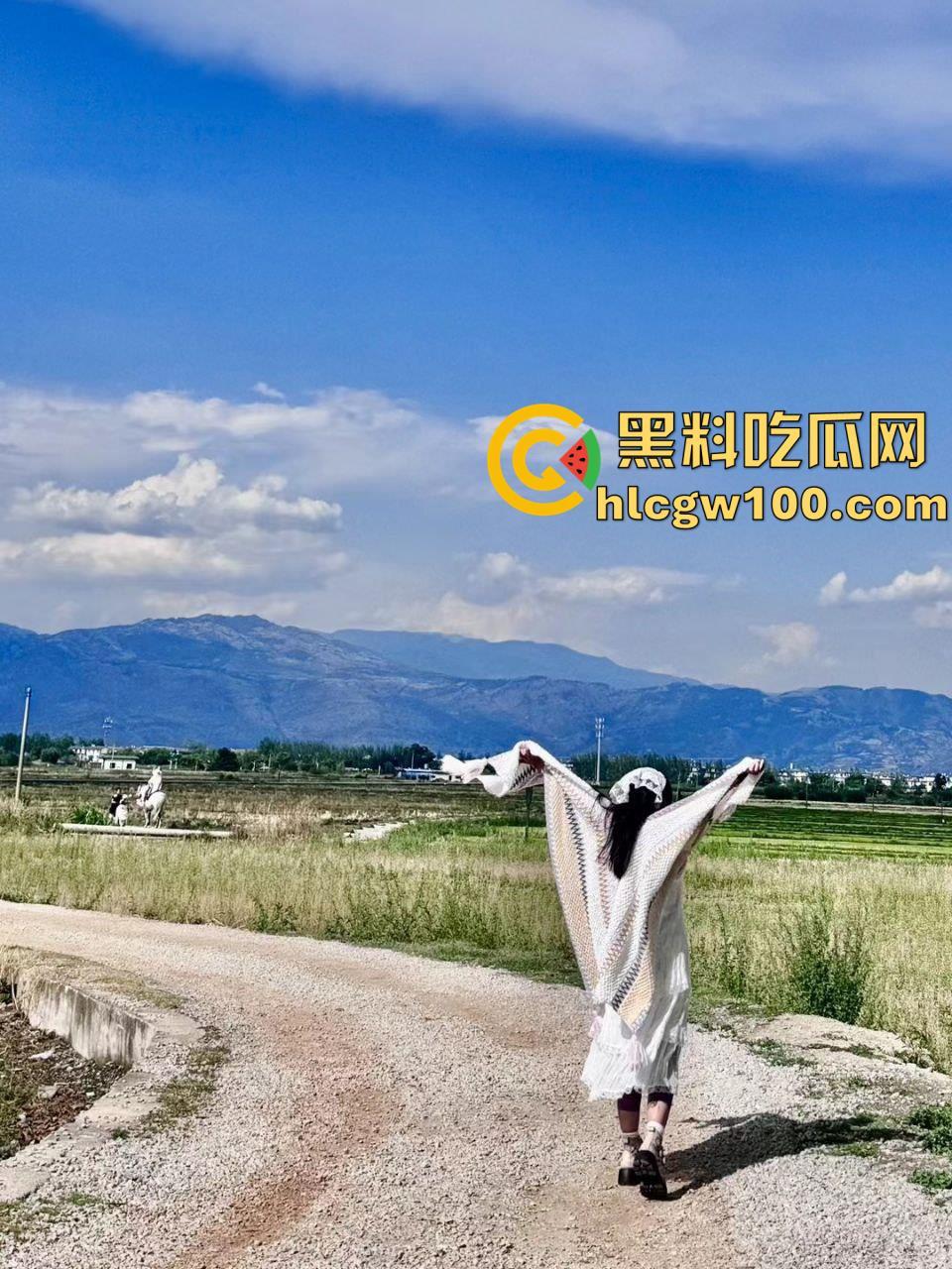 早年网黄高中生【艺芋圆】,高颜值极品身材二次元萝莉少女,公共场合玩刺激露出,退圈被扒-7