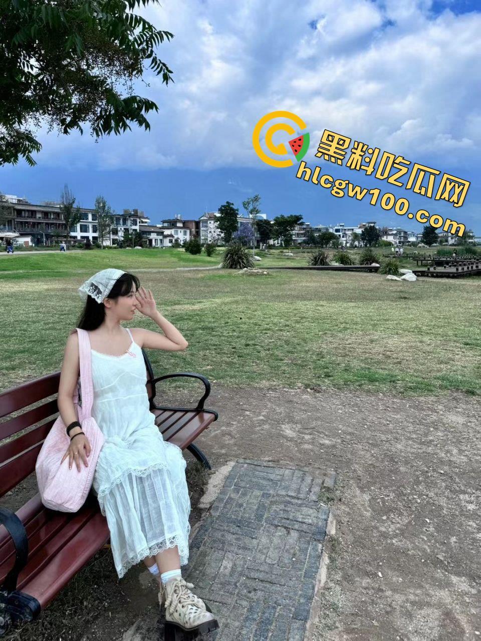 早年网黄高中生【艺芋圆】,高颜值极品身材二次元萝莉少女,公共场合玩刺激露出,退圈被扒-9