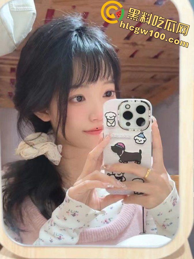 早年网黄高中生【艺芋圆】,高颜值极品身材二次元萝莉少女,公共场合玩刺激露出,退圈被扒-11