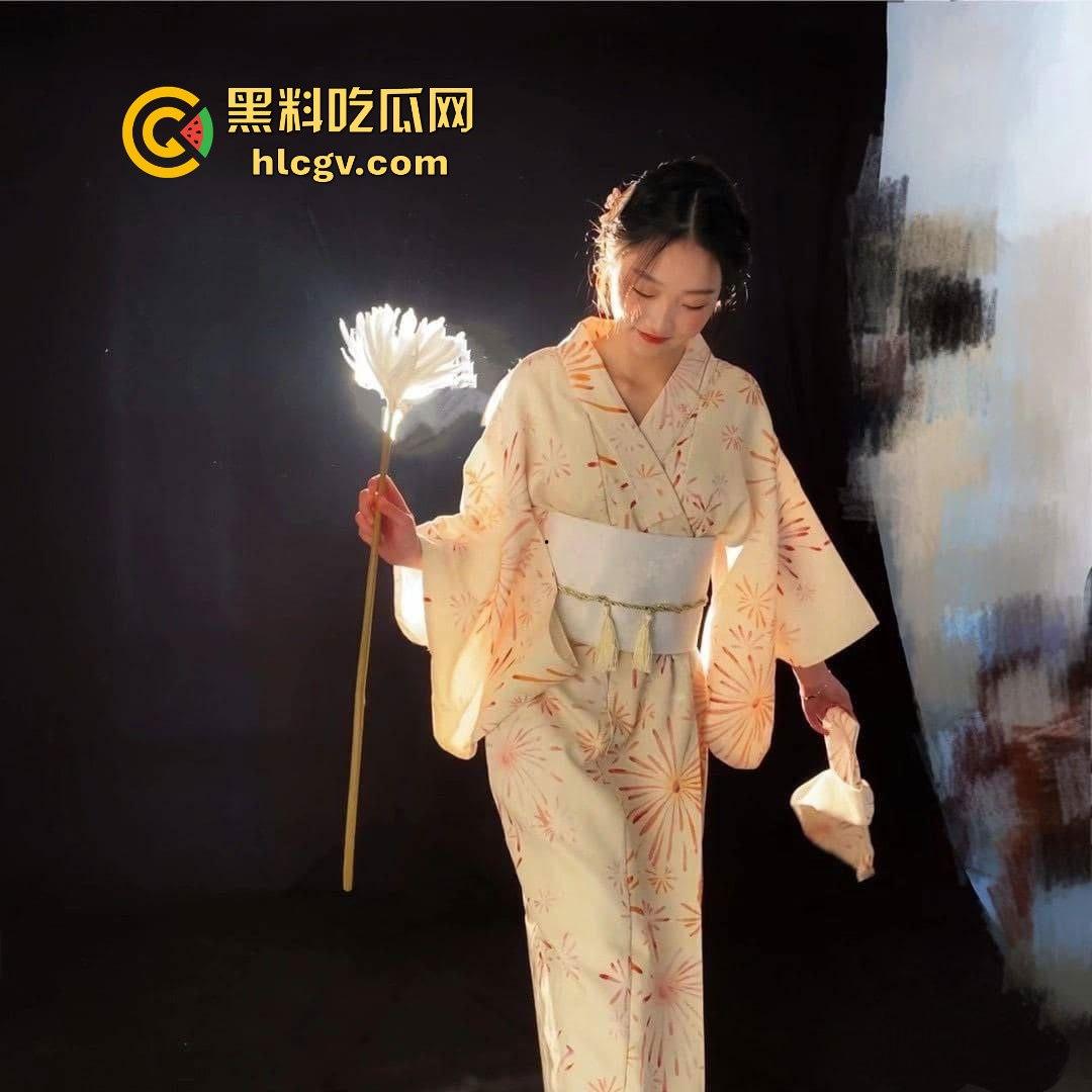 上海富家千金【卢诗桃】遭渣男坑惨！手后被曝光，优雅妹子栽在渣男手里丢钱又丢人！-6