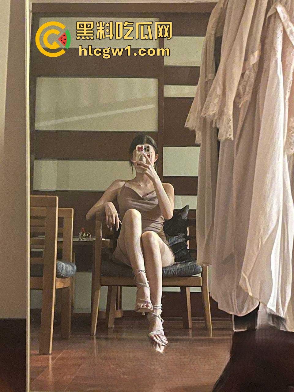 柳州夫妻激情视频外泄成艳照门，护士制服骚妻深情吃鸡，内射浪叫高能流出，维修店员功德无量！-1