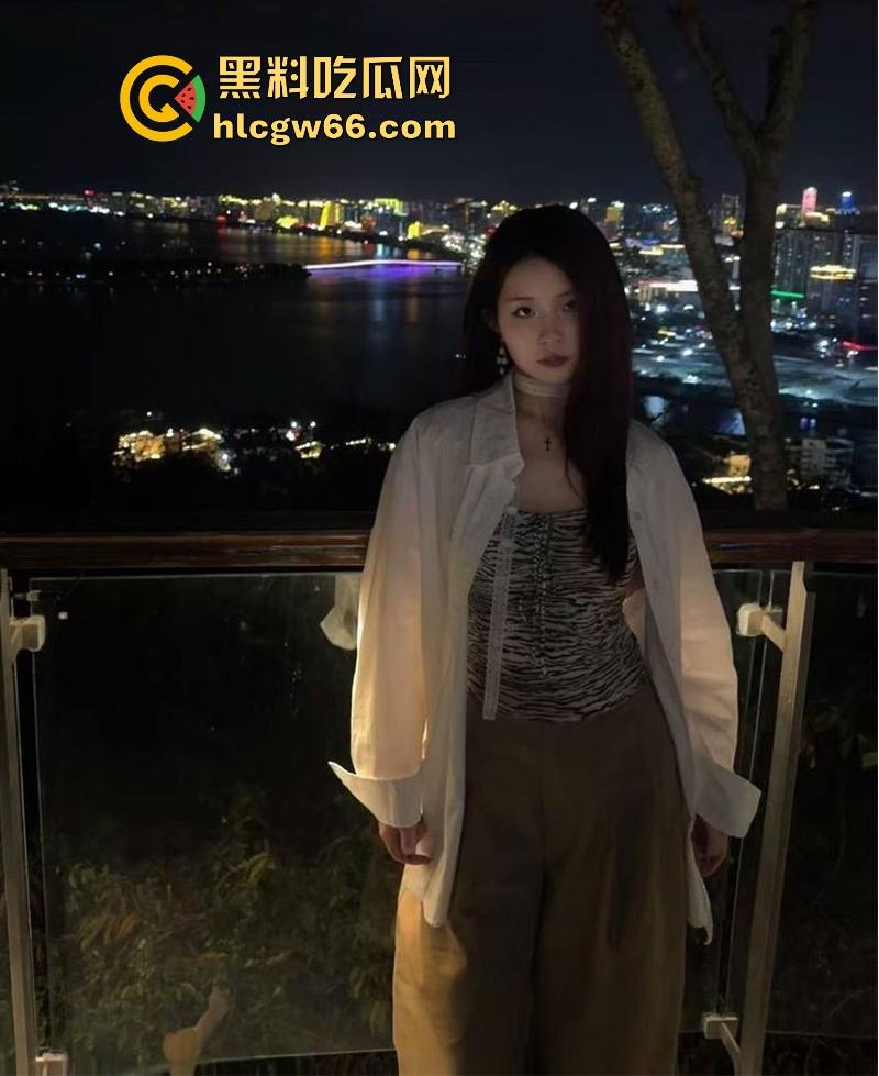 广西极品反差婊【王小雨】你眼中的高冷女神在主人面前只会跪求内射 彻底被调教沦为榨精母狗！-3