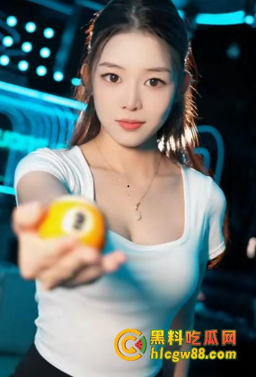 有钱人的快乐我们想象不到,陪玩8连发包厢猫抓人,1W充卡一杆球没打,全程不打球只玩女的!-3