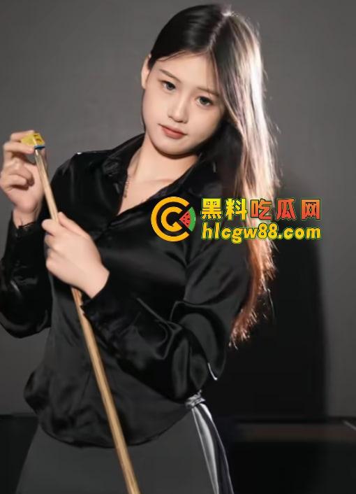 有钱人的快乐我们想象不到,陪玩8连发包厢猫抓人,1W充卡一杆球没打,全程不打球只玩女的!-8