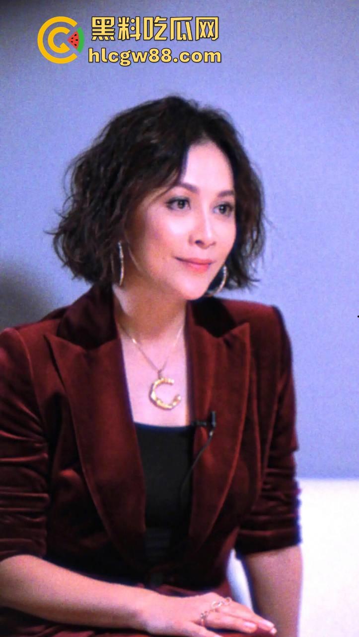 香港女星【刘嘉玲】当年被绑架强奸的视频泄露流出，匪徒无套颜射 虽画质模糊但依稀看得出是本人！-3