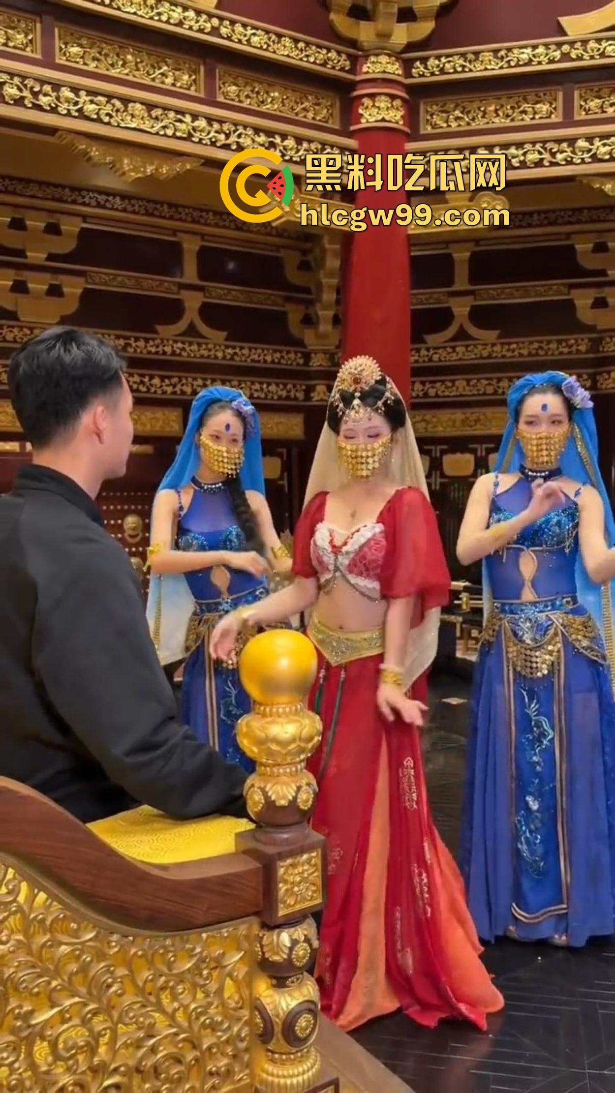 398帝王卡是皇帝梦还是智商税？坐龙椅看妹子跳舞，不如直接大保健，毕竟看得再爽也摸不到！-3