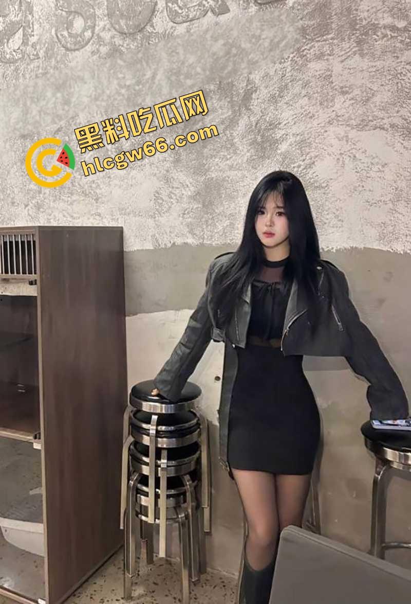 丽水骚货【俞佳林】白虎嫩逼内射疯传，口交舔到腿发软，粉嫩小穴夹鸡巴夹到爆浆！-2