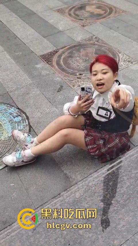 瓜友爆料河北石家庄07年出生的【王玉媌】,疑似群P上瘾却不嫌丢人,身上衣服全是炮友赠送!-1