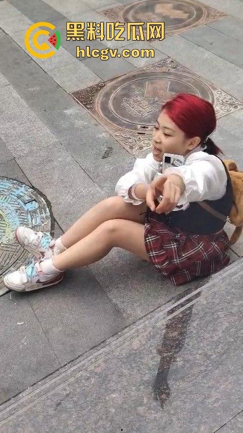 瓜友爆料河北石家庄07年出生的【王玉媌】,疑似群P上瘾却不嫌丢人,身上衣服全是炮友赠送!-4