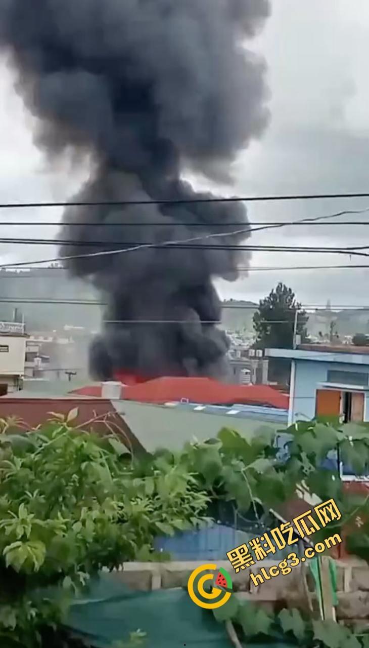 这是道德的沦丧还是人性的扭曲！缅军对贵概平民地带发生空袭 仰光和内比都爆发对腊戌战事的抗议！-3