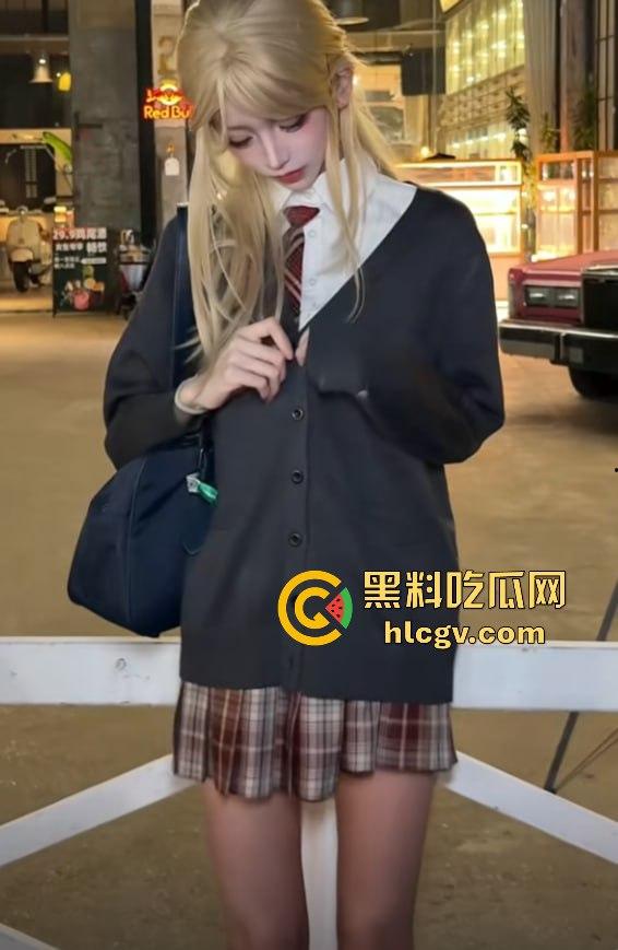 抖音百万粉网红『藤原yuki』私拍合集流出!男友自曝还贼喊捉贼,福利姬网红的真实一面曝光!-13