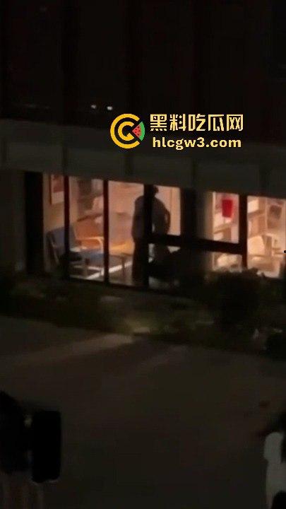 福建平潭职业技术学院 情侣隔着单向玻璃做爱被围观拍照却毫不知情 这下学校表白墙不炸了吗-7