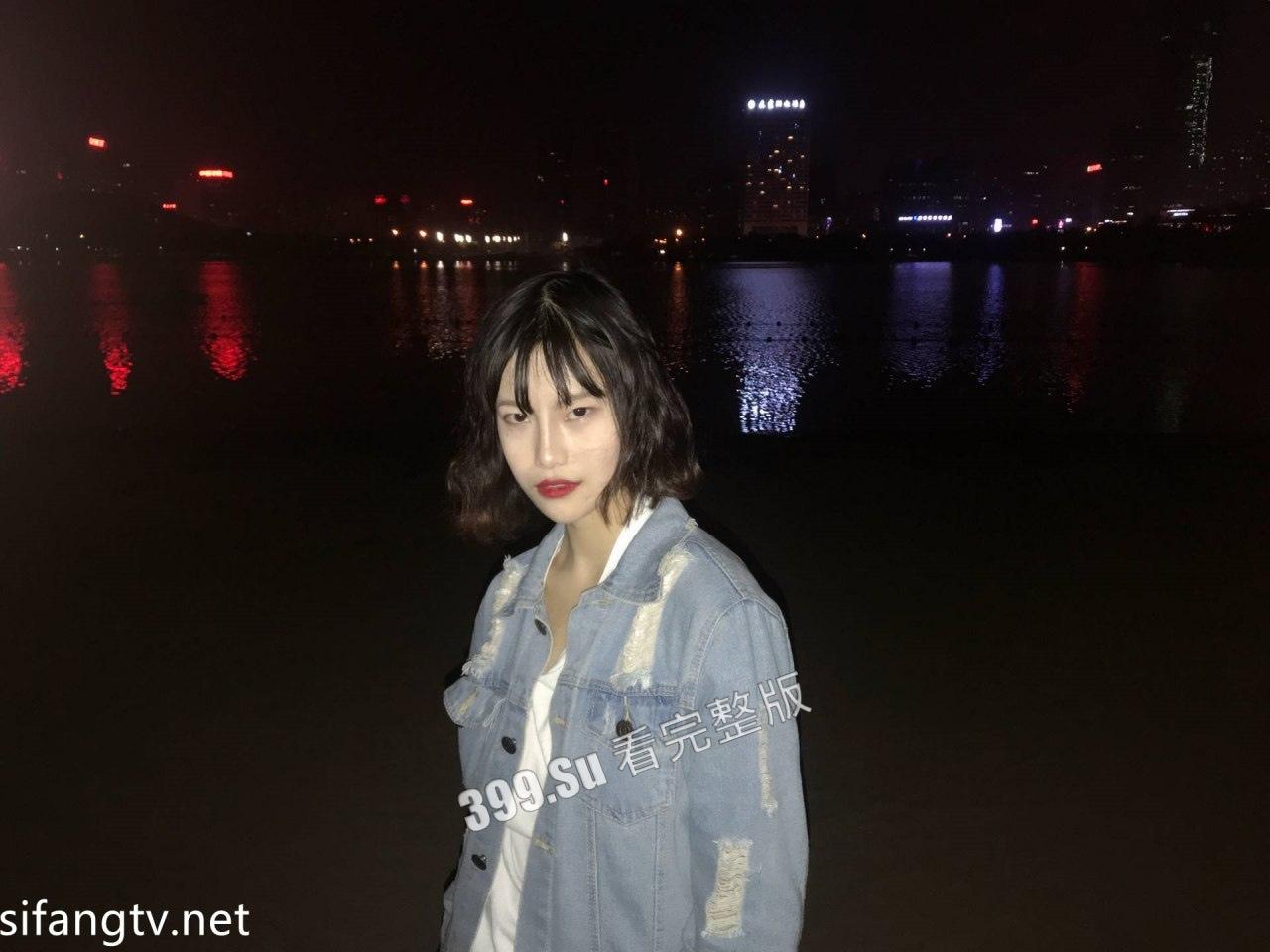 合肥十七中高二二班  鲁艺凡 反差婊   啪啪调教视频流出  美乳 娇喘诱人 附海量私房照-3