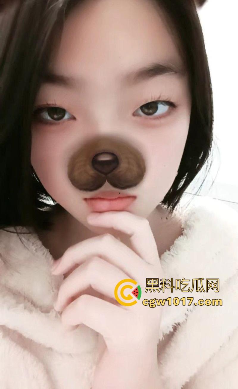 长沙师范大学学生妹【朱怡】高颜值清纯大学生，被金主包养彻底放荡，翘臀撅起后入爆操，淫叫骚语连连，极致反差！-3